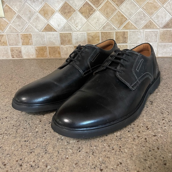 Clarks Other - Clark’s Malwood Men’s Leather Lace Up Shoes in Black Size 12 M